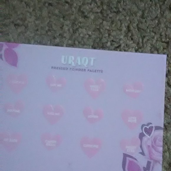 U R A QT Pallette - Picture 2 of 3